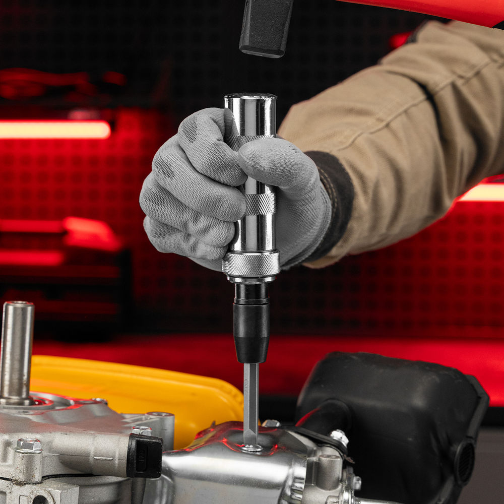 Отвертка ударно-поворотная 1/2, набор бит, 6 шт, пластиковый бокс Matrix