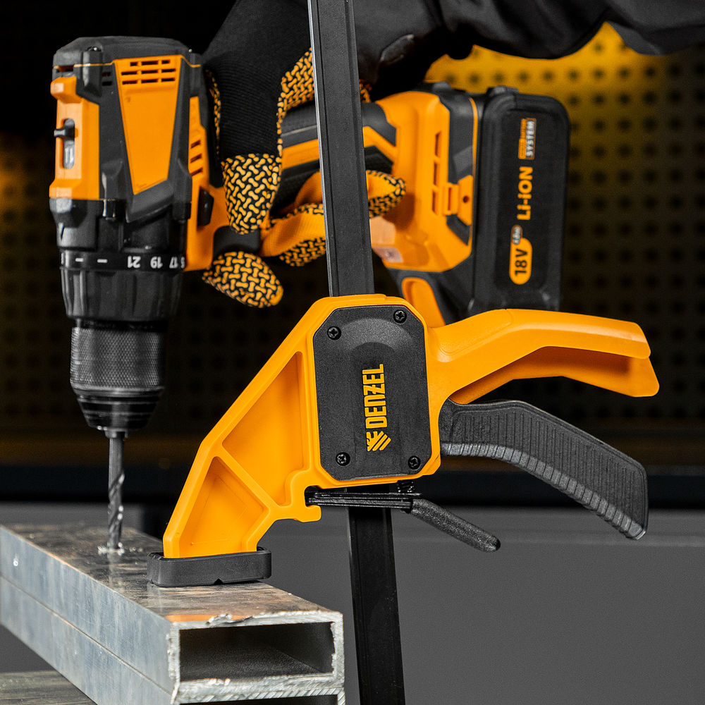 Струбцина F-образная, быстрозажимная, 300 х 80 мм, усиленный нейлоновый корпус Denzel (20506)