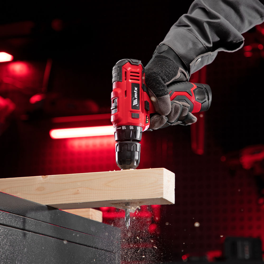 Дрель-шуруповерт аккумуляторная MCDL-12-02P, Li-Ion, 12 В, 2 акк. MTX (26181)