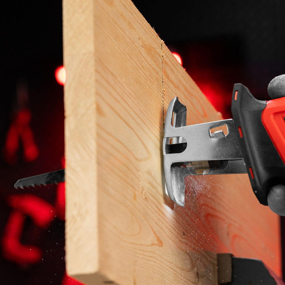 Пила сабельная аккумуляторная RС-80, Li-Ion, 20 В MTX (28812)