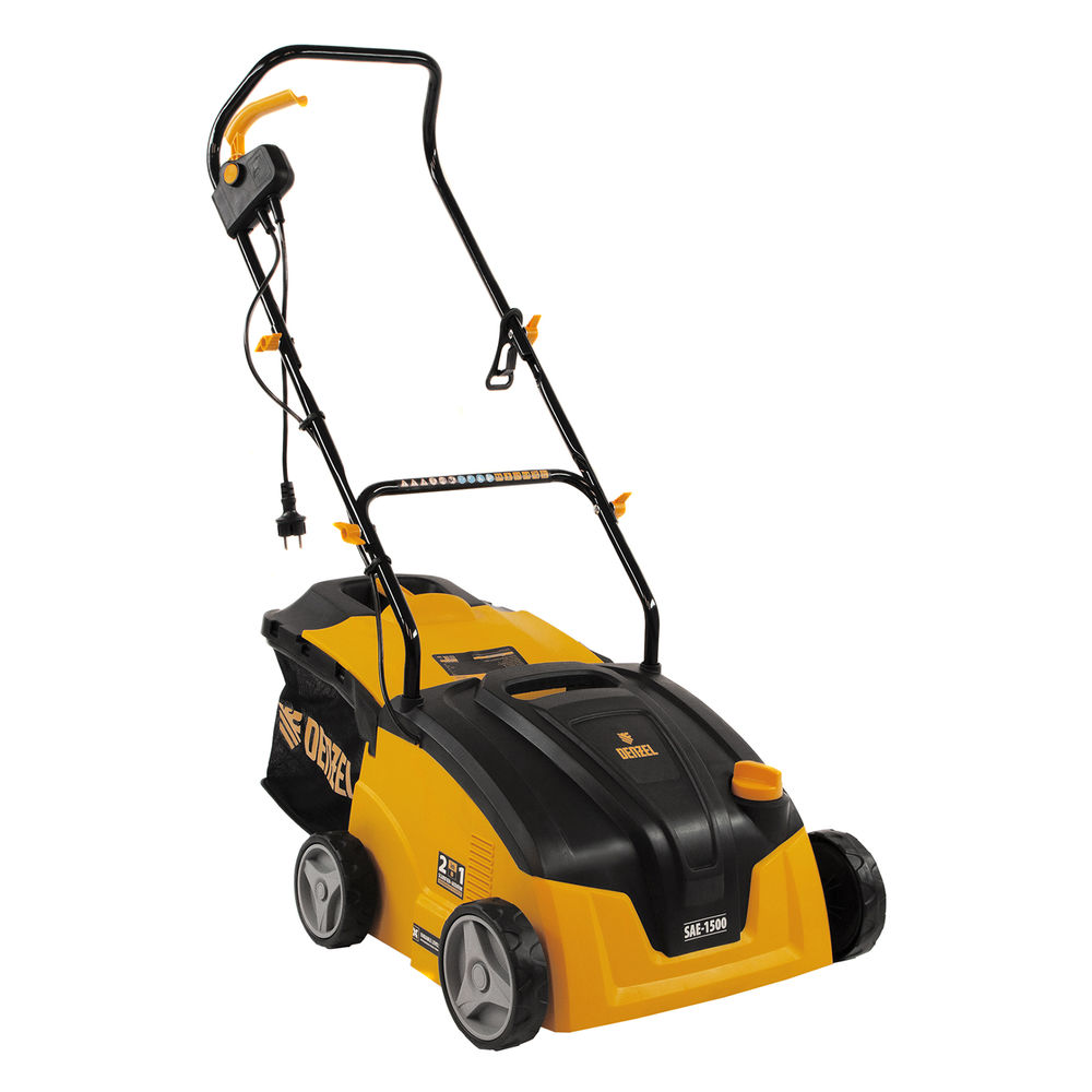 Скарификатор-аэратор электрический SAE-1500, 1500 Вт, -11/+5 мм, 32 cм Denzel (57701)