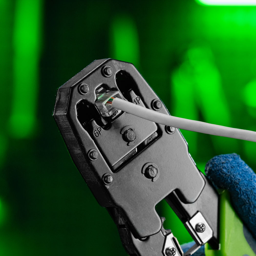 Клещи для обжима телефонных и компьютерных клемм 4P, 6P, 8P, функция обрезания проводов Сибртех (17733)