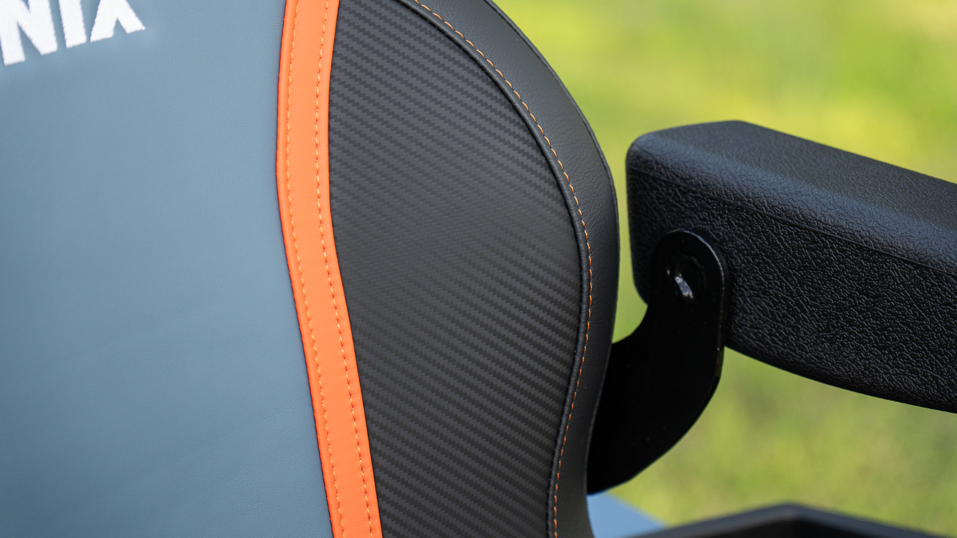 Райдер газонокосилка ZTR аккумуляторная ZTRX6-M-EU, 107см, с 4 АКБ 12Ач и зу 1600Вт, SENIX