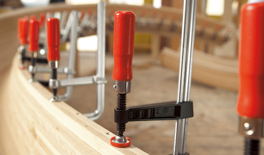 Струбцина чугунная 400/175, 6 кН, деревянная ручка TG40 BE-TG40