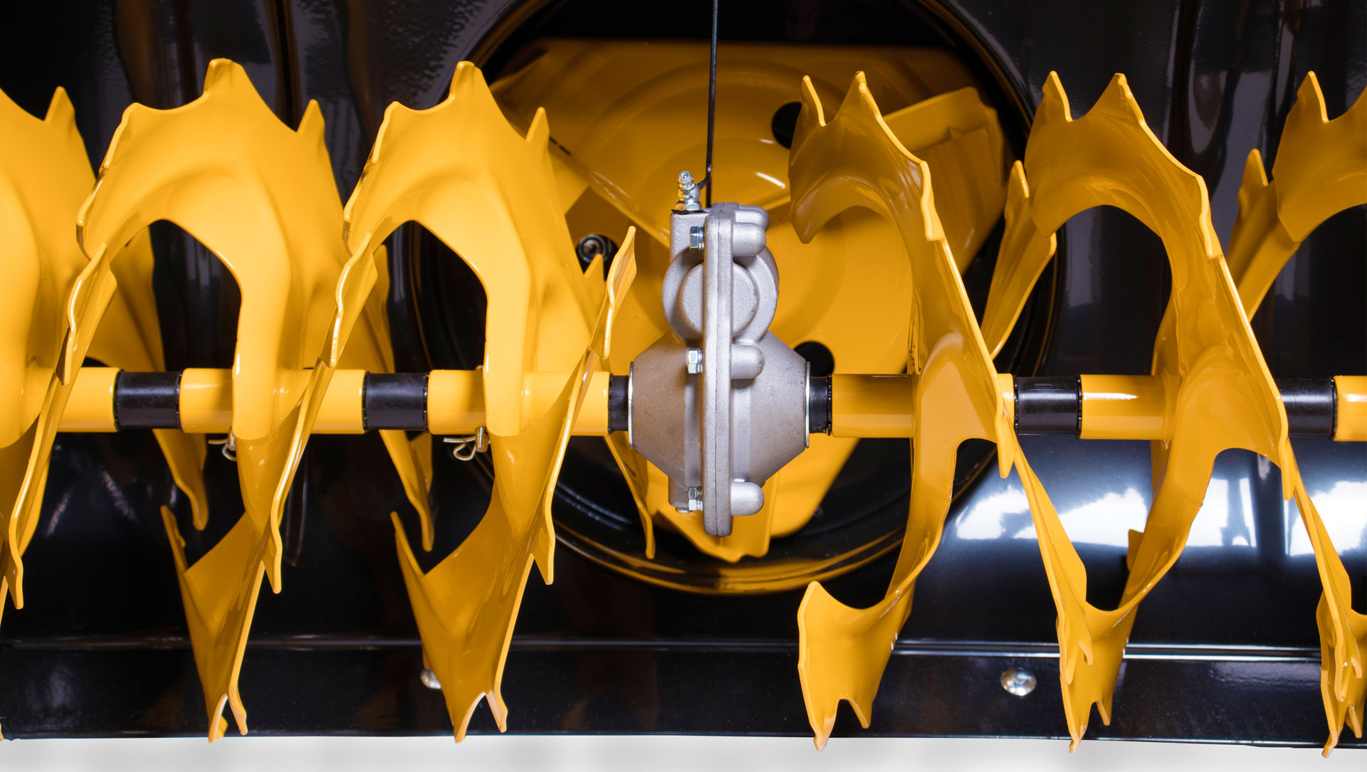 Снегоотбрасыватель CHAMPION ST1376E ( PRO, 13лс76см6F/2 колеса6,5л121,5кг эл.стартер,фара,обогрев ру (ST1376E)