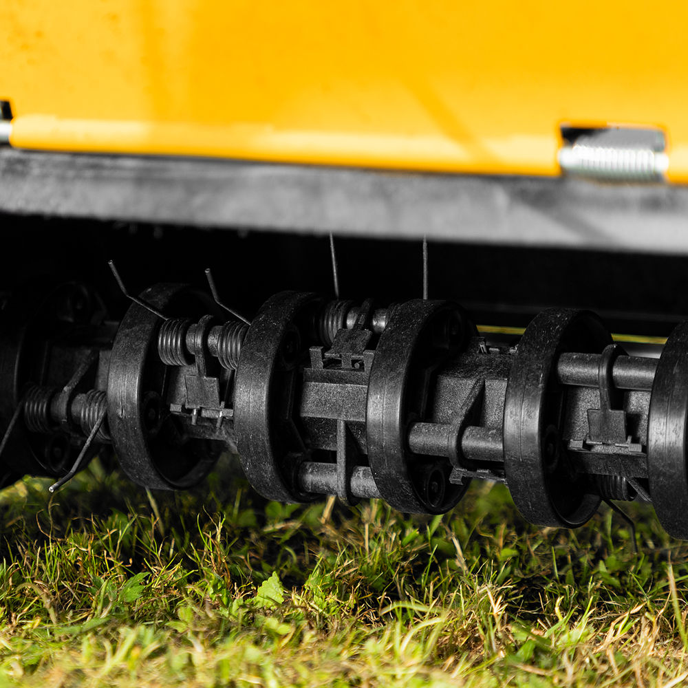 Скарификатор-аэратор бензиновый SAG-400, 212 см3, -15/+10 мм, 40 см Denzel (57802)