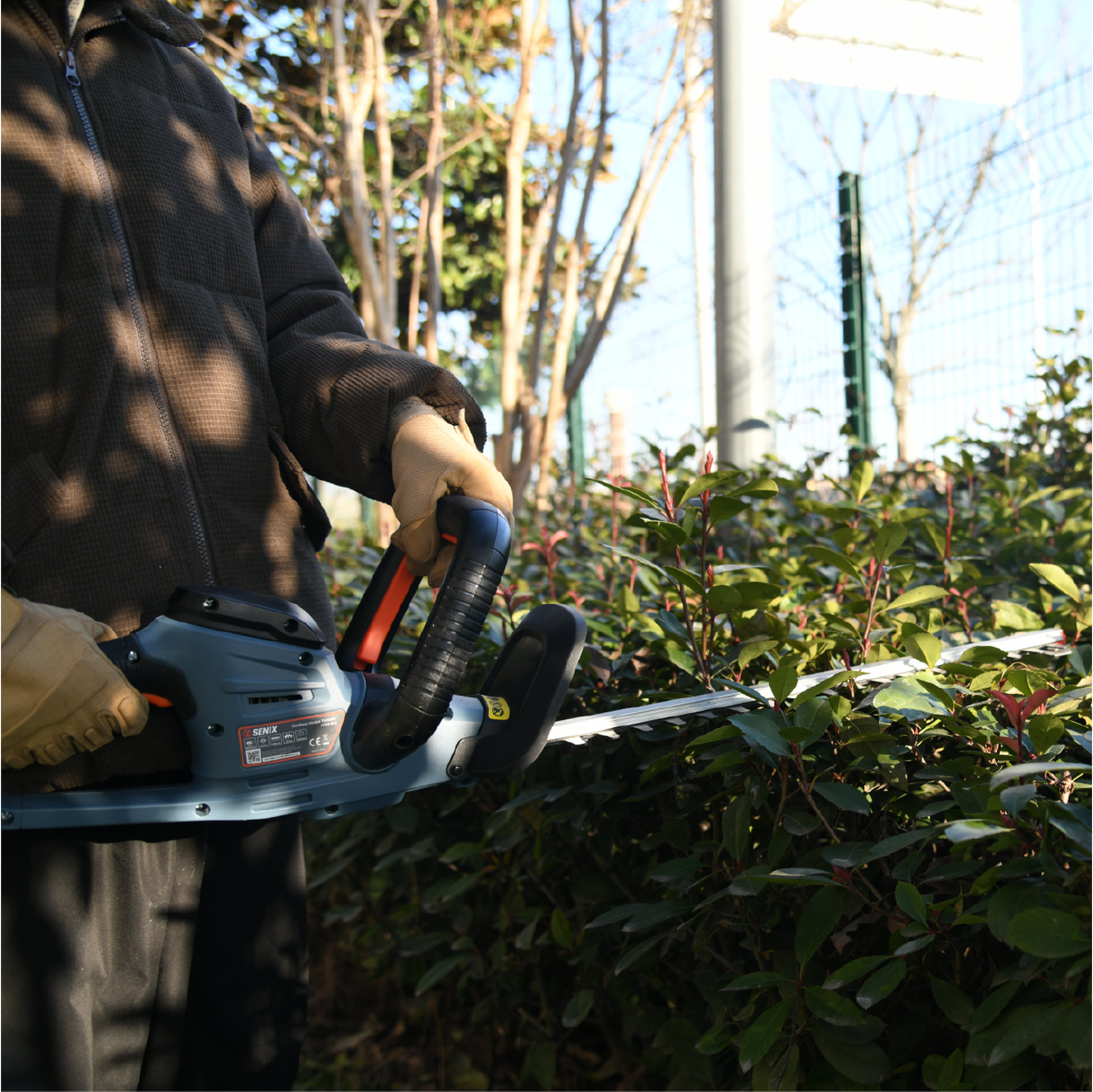 Кусторез аккумуляторный, серия X2, 20В, 55 см., без АКБ, без ЗУ