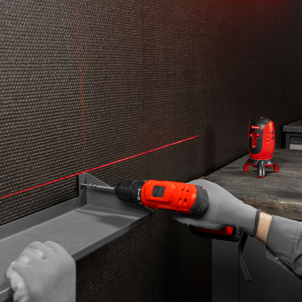 Лазерный уровень ML01T, дальность 10 м, точность ± 0,5 мм, / 1 м, длина волны 650 нм, проекция 1 вертикальная 1 горизонтальная плоскость, резьба под штатив 5/8 Matrix (35065)