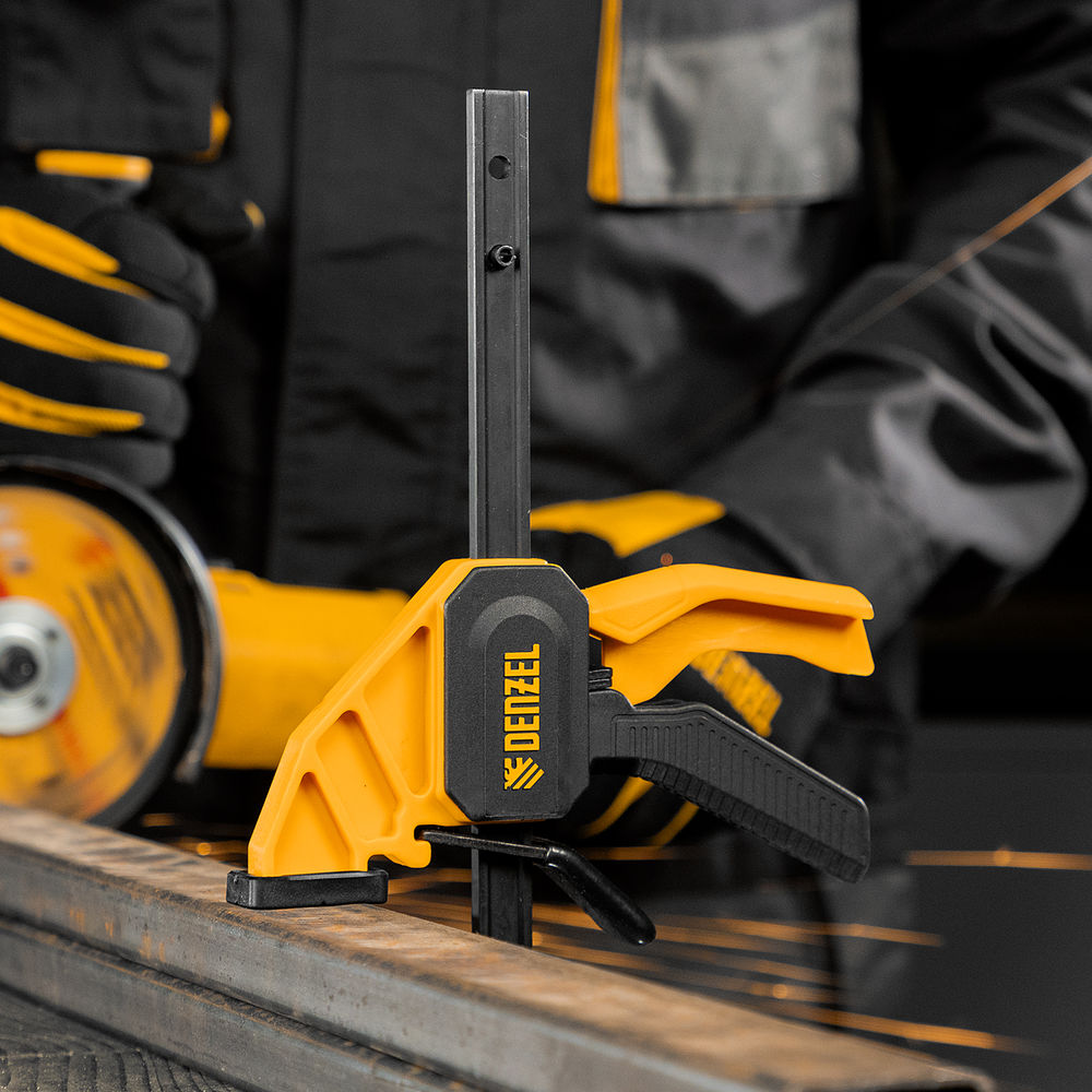 Струбцина F-образная, быстрозажимная, 150 х 55 мм, усиленный нейлоновый корпус Denzel (20501)