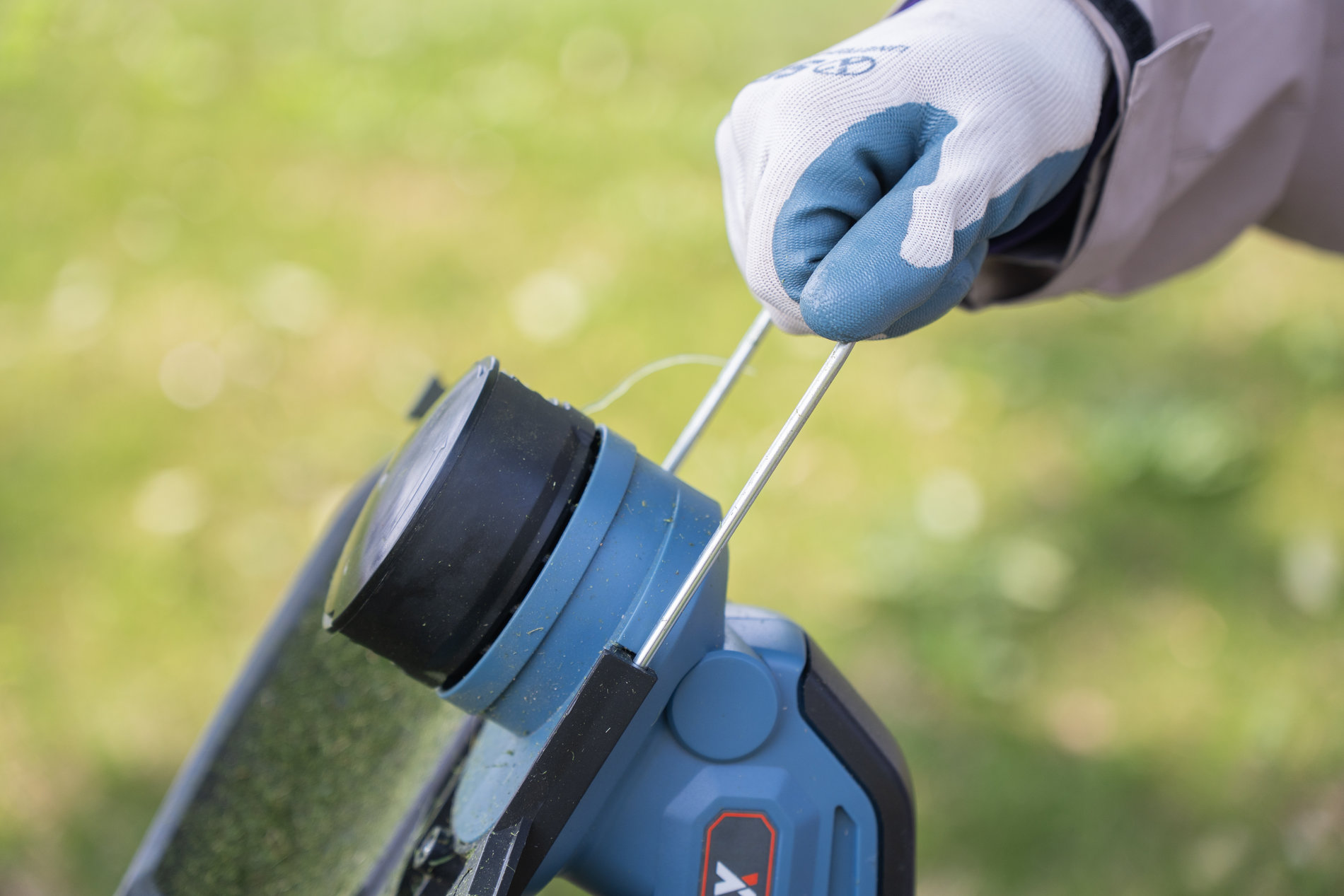 Триммер аккумуляторный, серия X2, 20В, 30.5 см., с 1 АКБ, 1 ЗУ