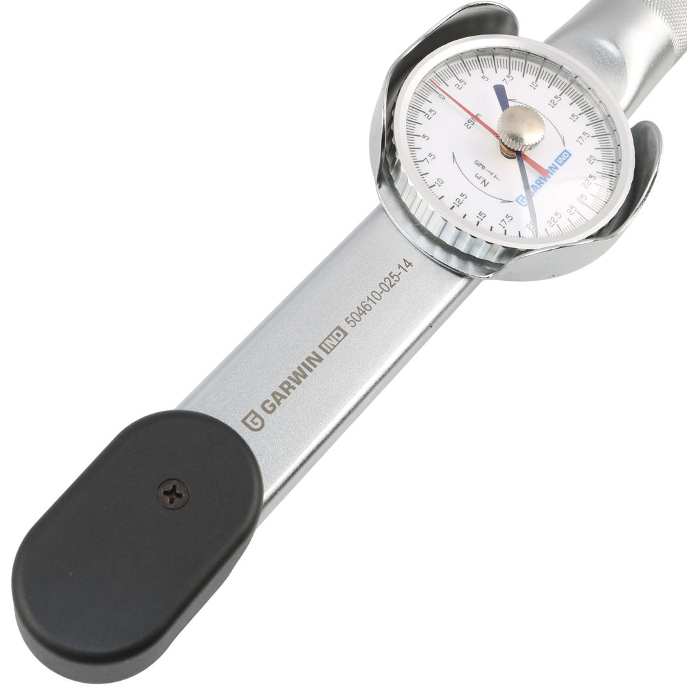 Динамометрический ключ 0-25 Нм, стрелочного типа, двусторонний, с приводным квадратом 1/4, GARWIN INDUSTRIAL, 504610-025-14