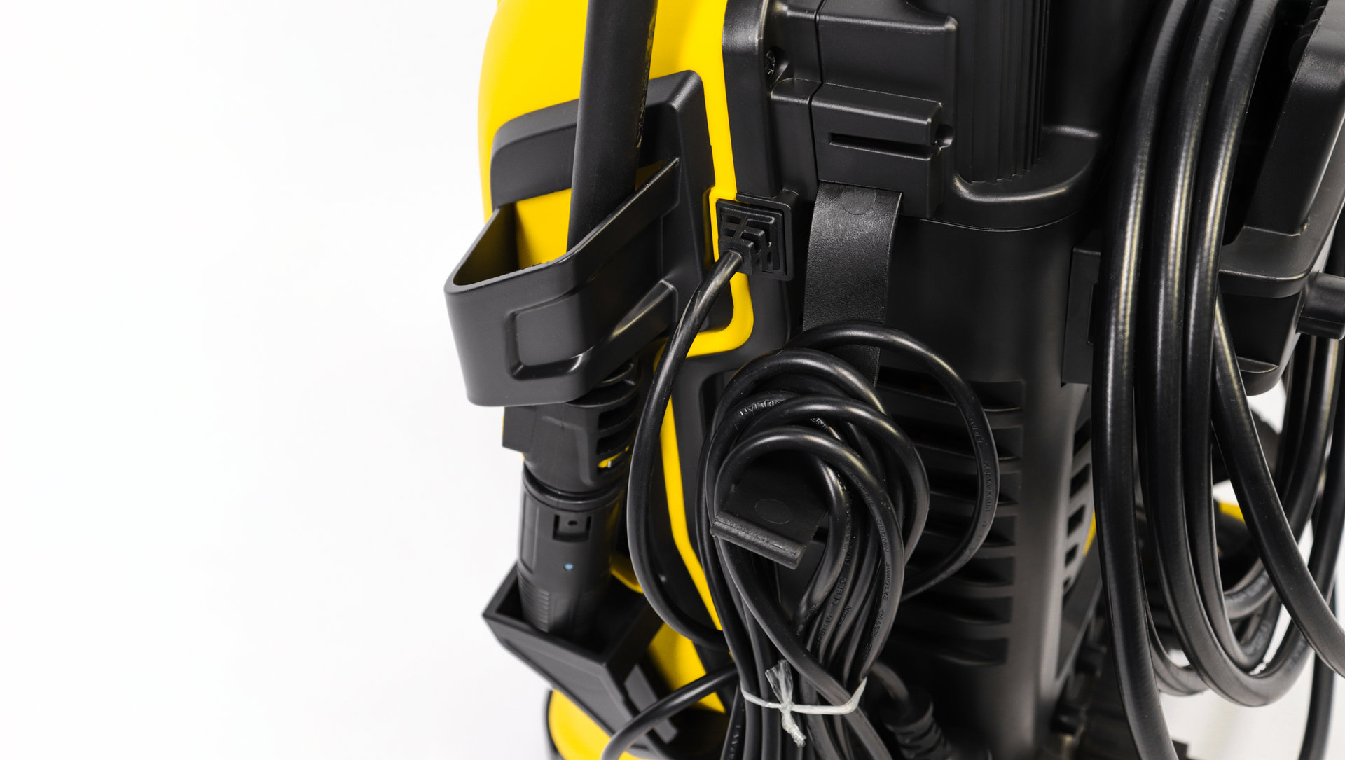 Мойка CHAMPION HP3180 (1,8кВт 100 бар t 40С 5,0л/мин 7,7кг синхронный, пеногенератор) (HP3180)