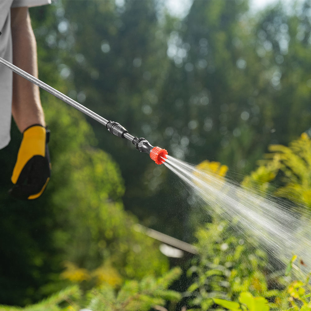 Опрыскиватель ранцевый аккумуляторный D-16LA, 16 л, 12 В, 8 Ач Denzel (64789)