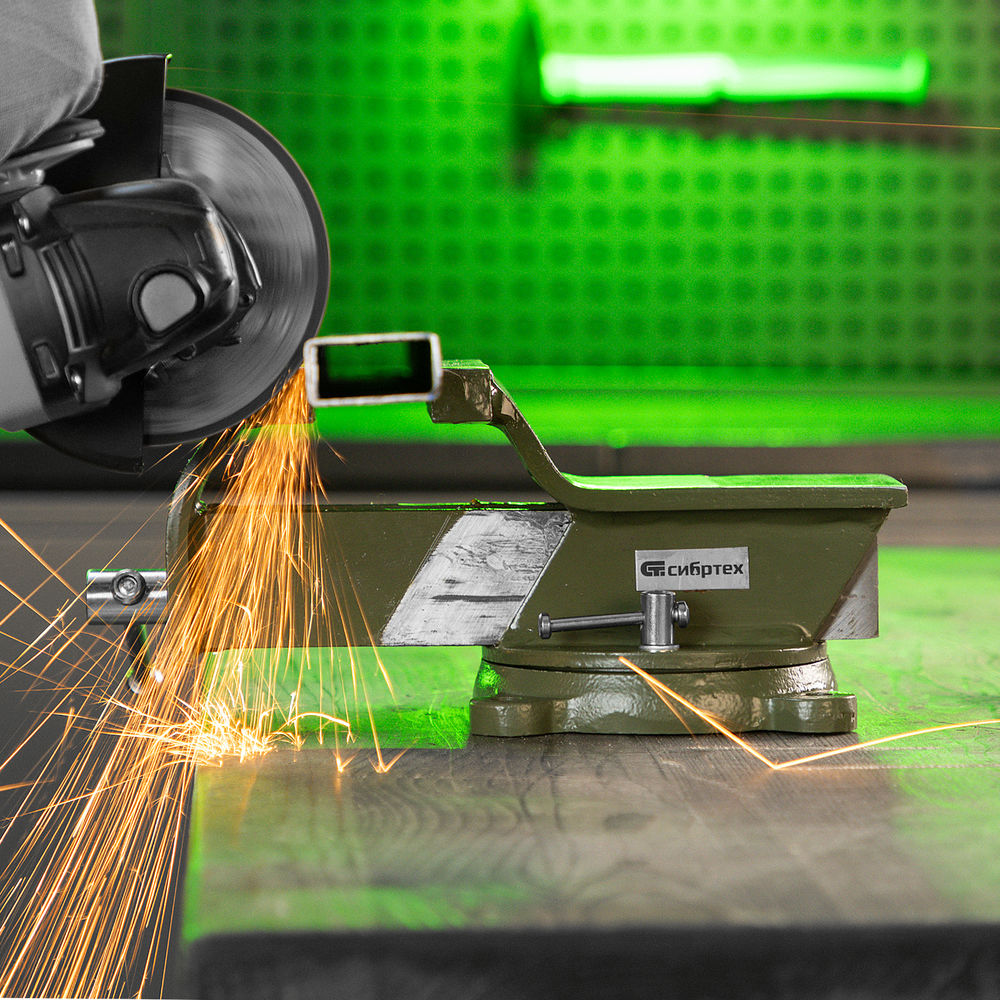 Тиски слесарные, 125 мм, стальные, поворотные Сибртех (18619)