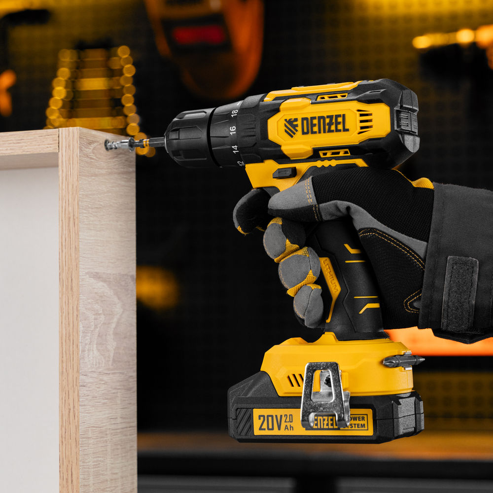 Дрель-шуруповерт аккумуляторная CDQ-20, Li-Ion, 20 В// Denzel (26118)
