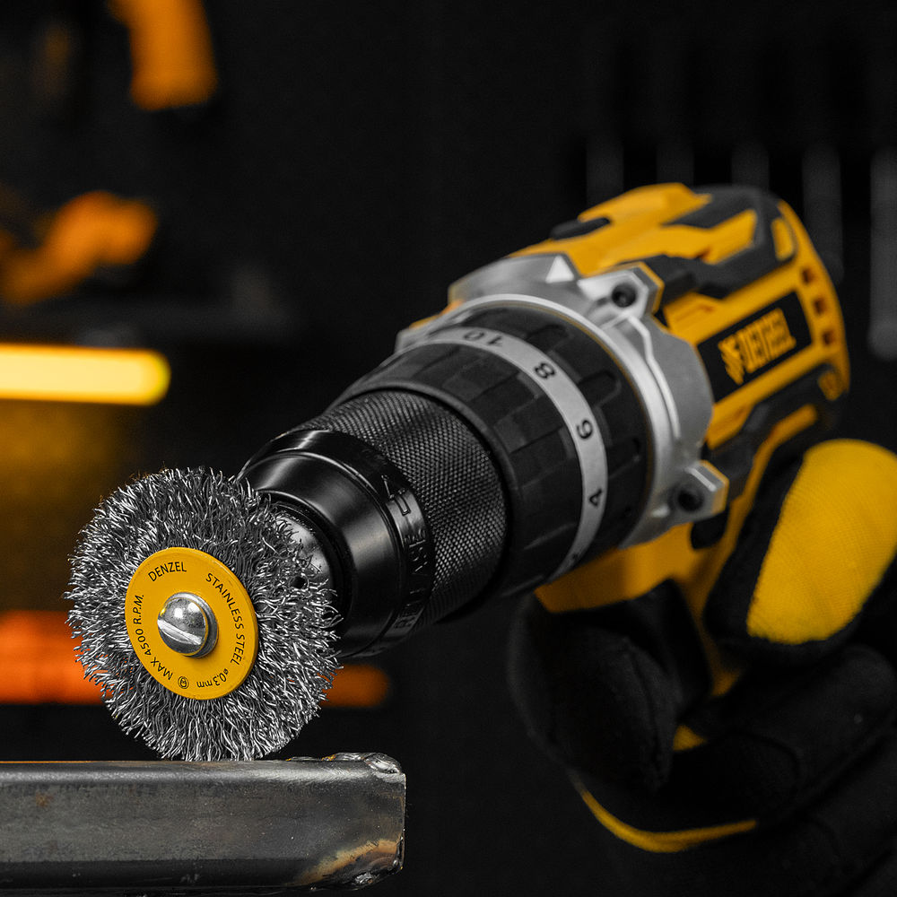 Набор щеток для дрели, 5 Плоских 25-38-50-63-75 мм, шпилька, нерж. вит. проволока Denzel (74495)