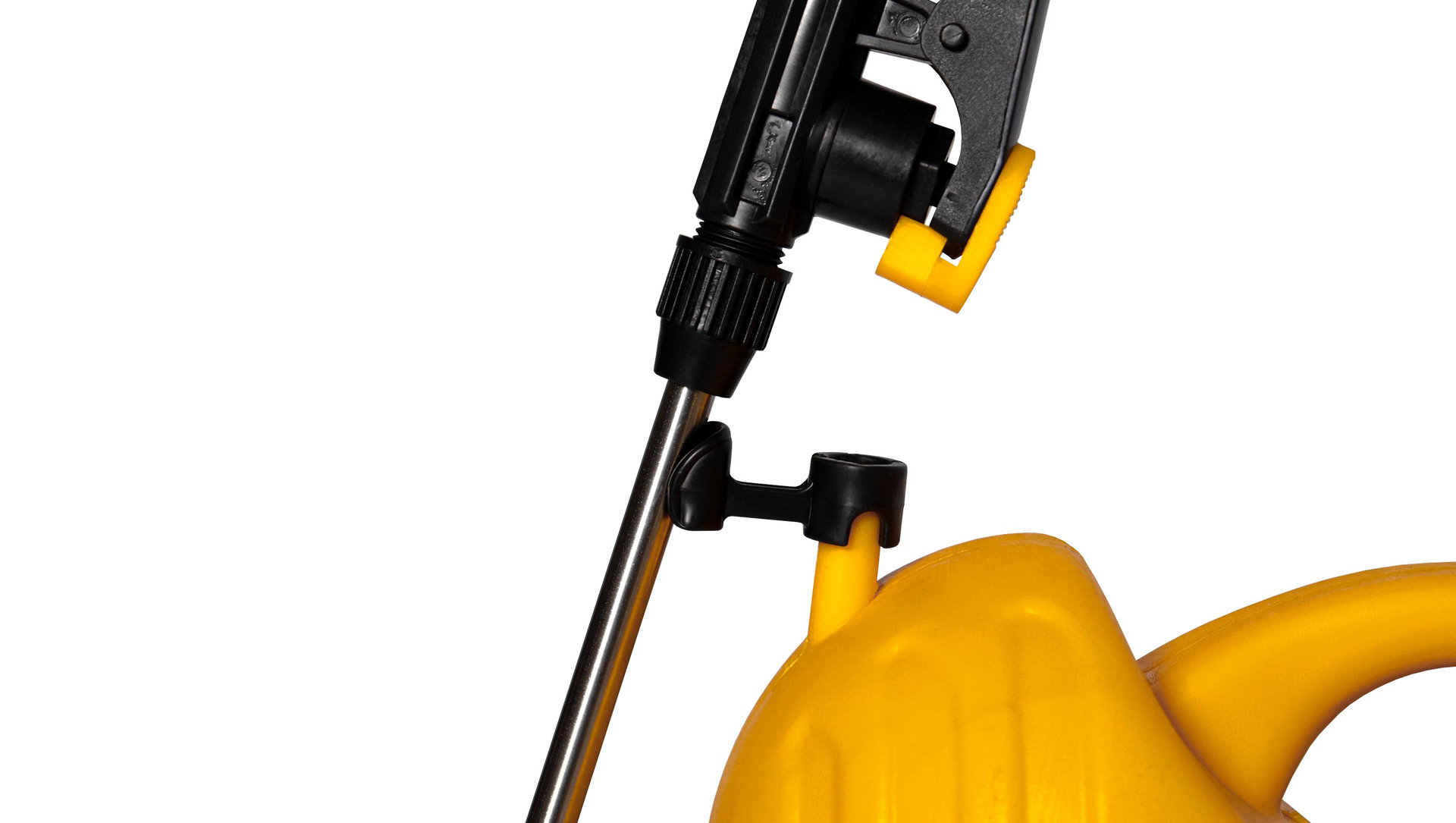 Опрыскиватель аккумуляторный CHAMPION SA16 (0,5-2,5м бак 16л 12В 8Ач 3,6 л/мин 5,3кг) (SA16)