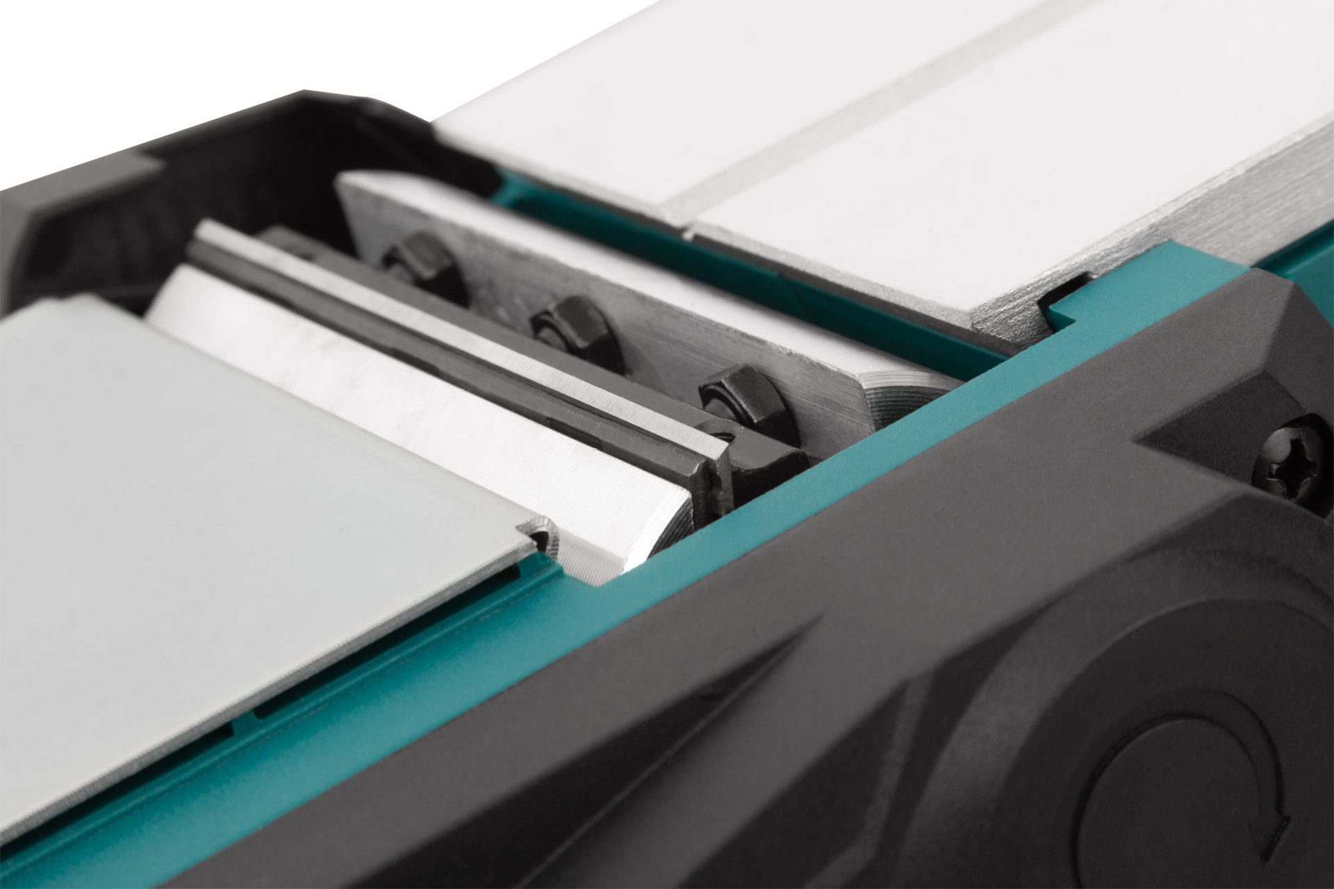 Рубанок 600 Вт; 16000 об/мин; 82 мм; 0-2,0 мм; 2,4 кг; рез. накл.; коробка (80492)