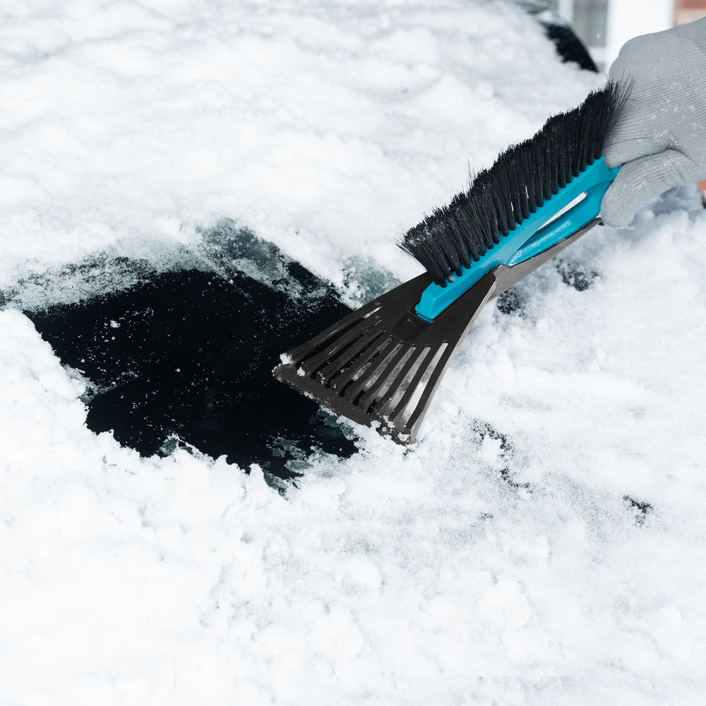 Щетка-сметка для снега со скребком 400 мм, бирюзовая Sparta (552955)