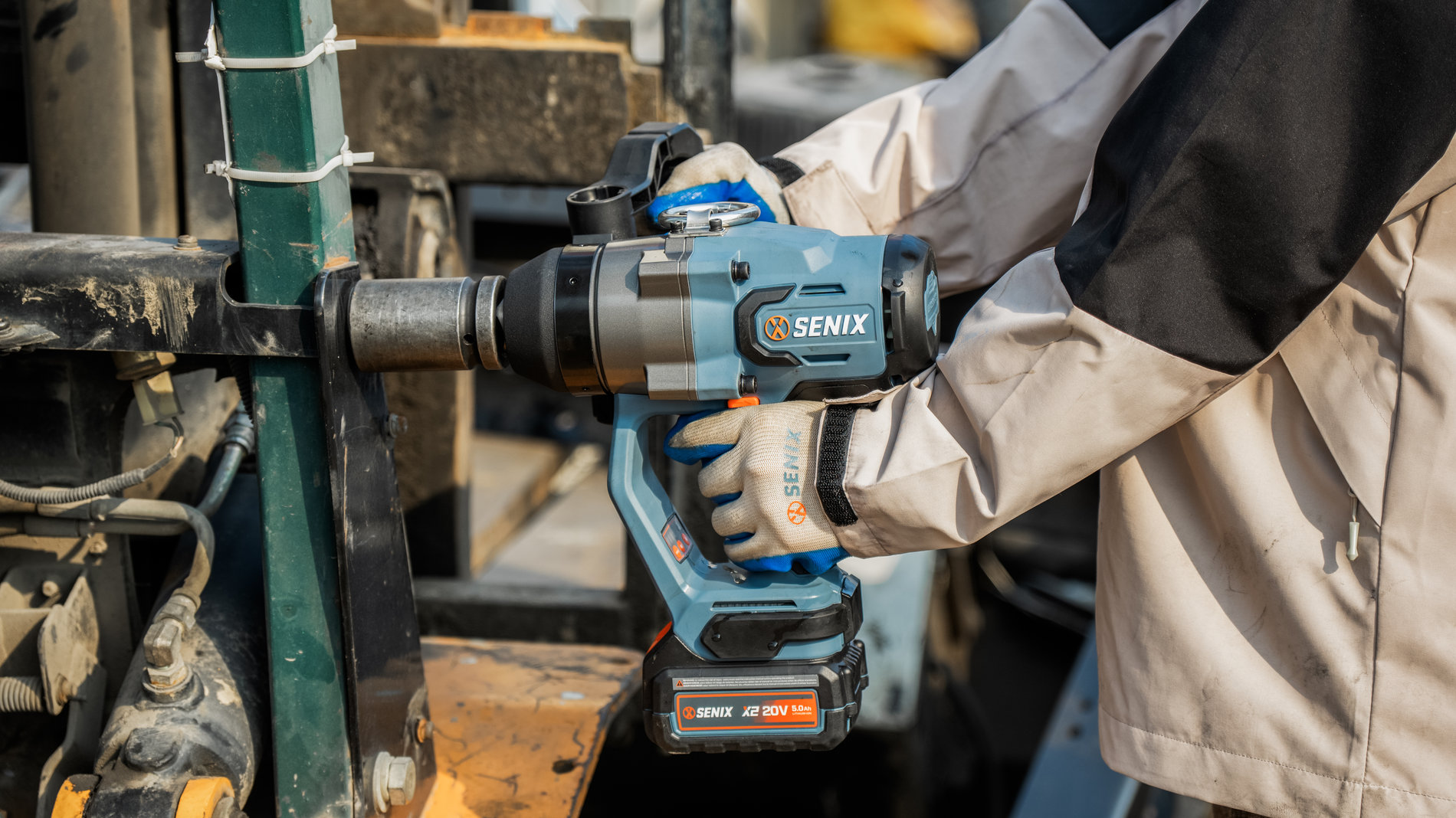 импульсный гайковерт 1, 2000 Нм, бесщ.двиг, без АКБ и ЗУ X2 20В