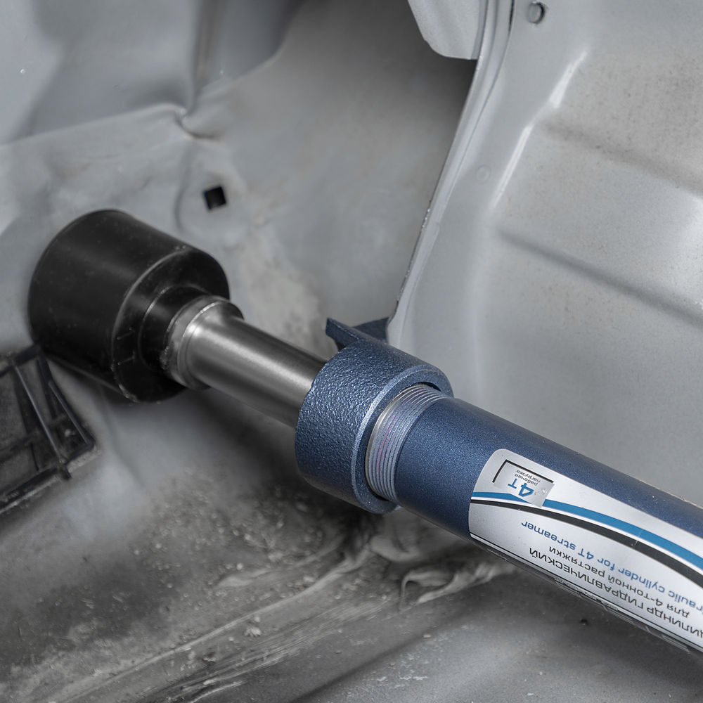 Растяжка гидравлическая, 4 т, набор из 17 предметов, 7 сменных насадок, в пластиковом кейсе Stels (51354)