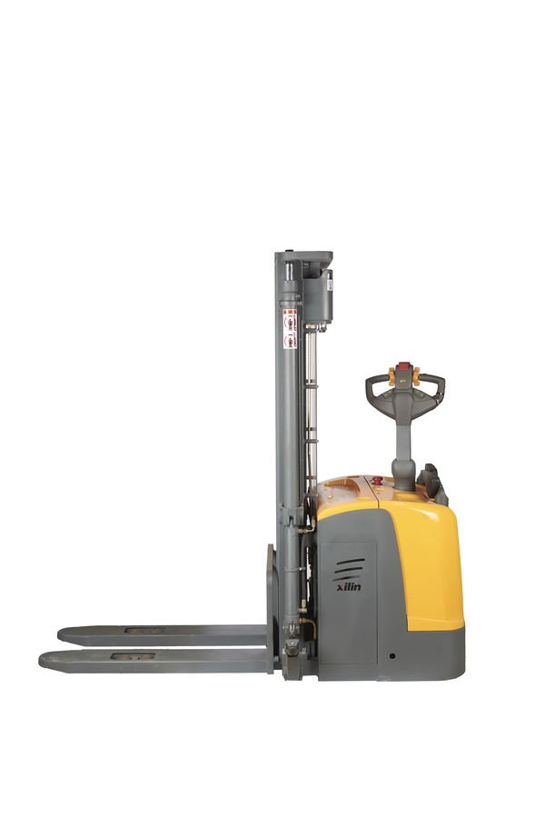 Штабелер самоходный 2,0 т 4,5 м XILIN CDDK20 24/300 В/Ач ЭУР, выдв. опоры (с платформой) (1005280)