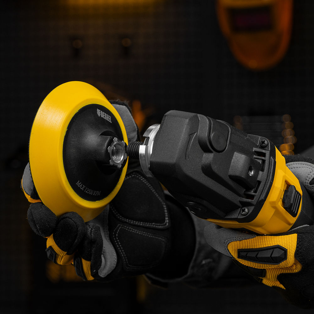 Тарелка опорная для дрели и УШМ с липучкой, 115 мм, мягкая, с адаптером c М14 на d8 Denzel (76247)