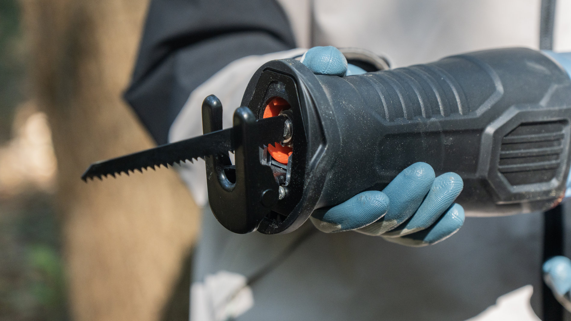 Сабельная пила, бесщ.мотор, без АКБ и ЗУ X2 20В