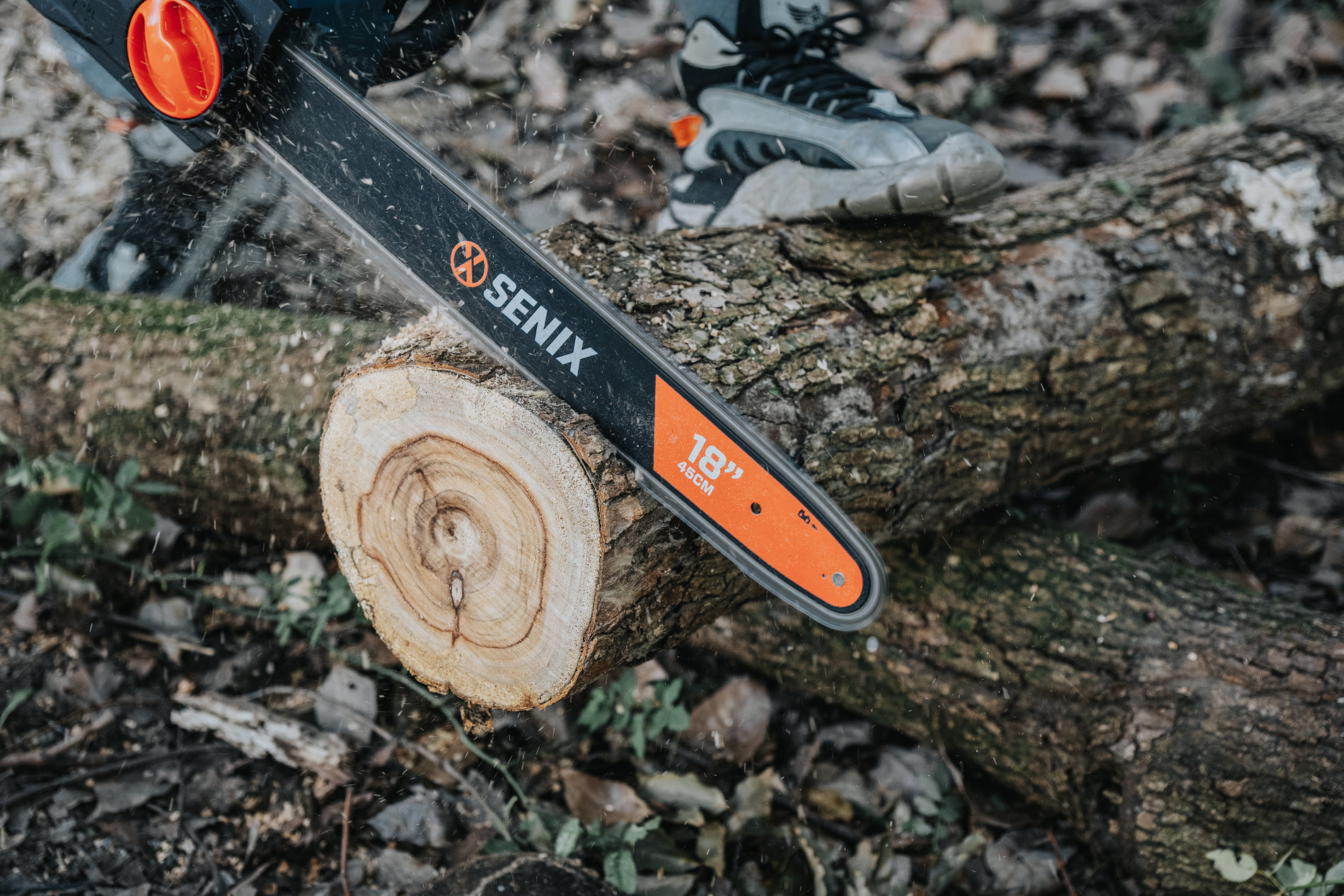 Электрическая цепная поперечное исполнение пила 2400Вт, 45 (18)