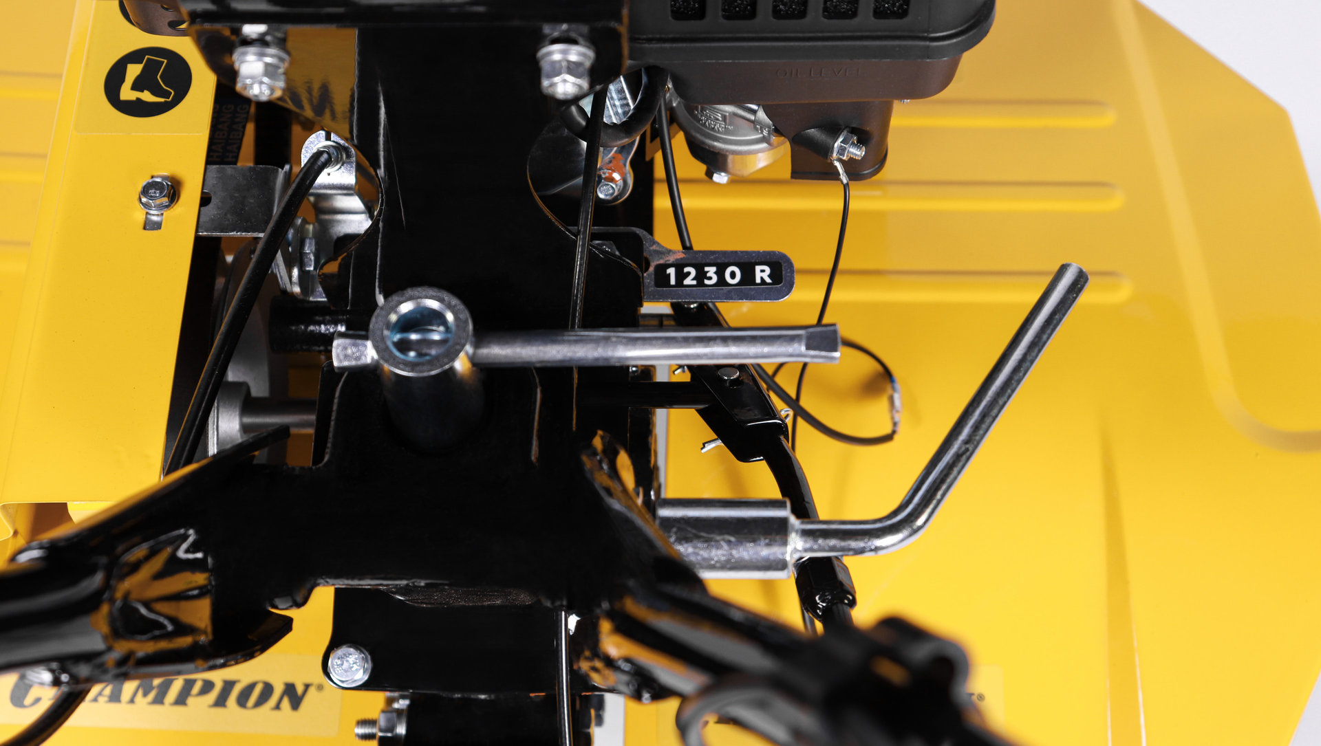 Мотоблок Champion BC8738 (7лс 3F/1R 81см 35см 6л 84кг, колеса 19х7.00-8 шкив) (BC8738)