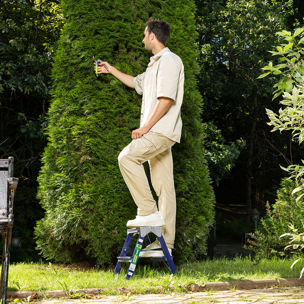 Стремянка двусторонняя 2 ступени, стальная, Сибртех (97932)