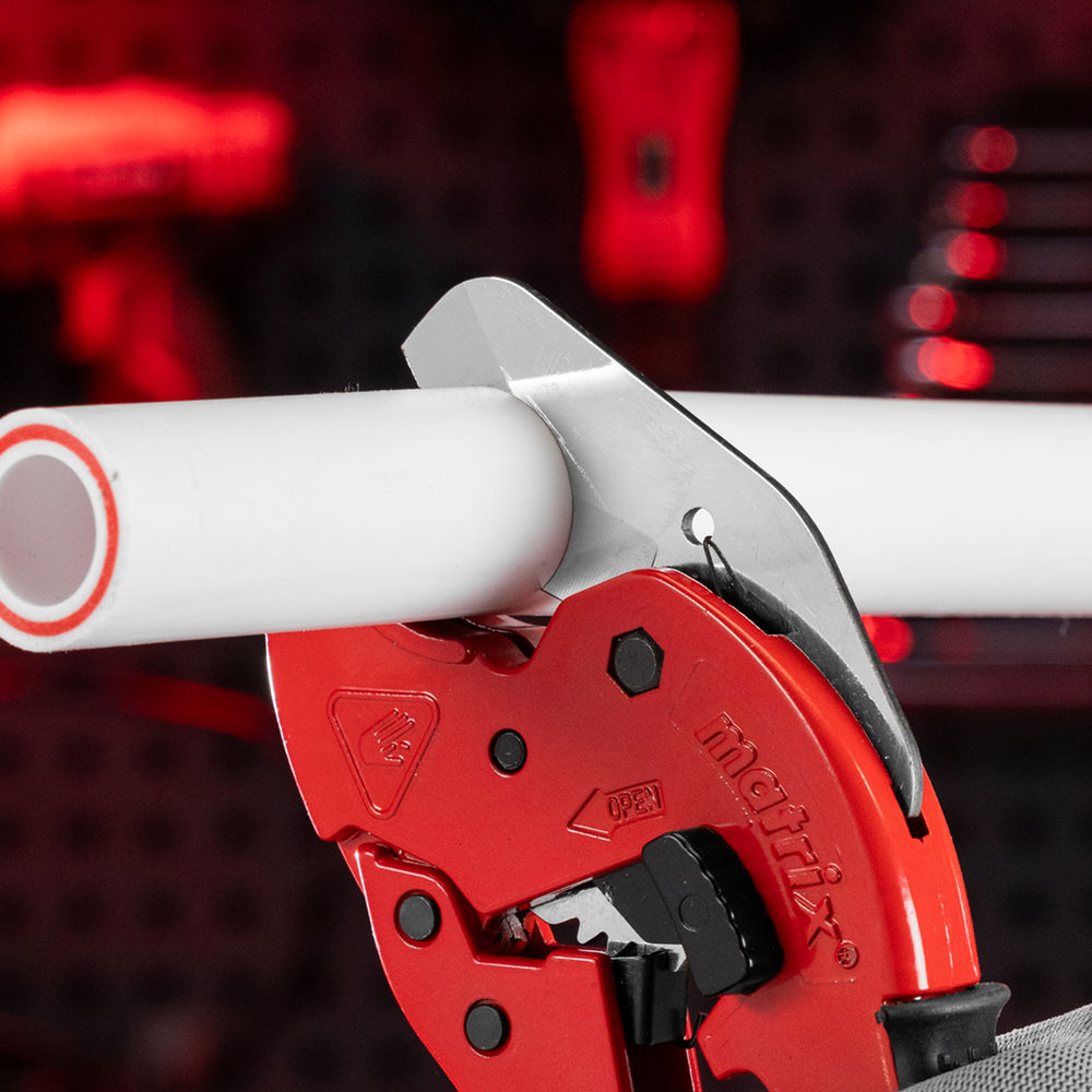 Ножницы для резки изделий из ПВХ, D до 42 мм, обрезиненная опорная рукоятка, порошковое покрытие рукояток Matrix (78412)