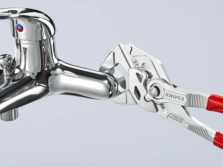 Клещи переставные-гаечный ключ, зев 40 мм, длина 180 мм, хром, обливные ручки (KN-8603180)