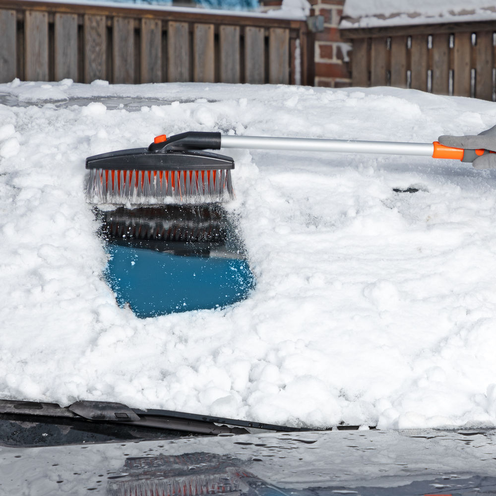 Щетка-сметка для снега со скребком телескопическая Stels (55313)