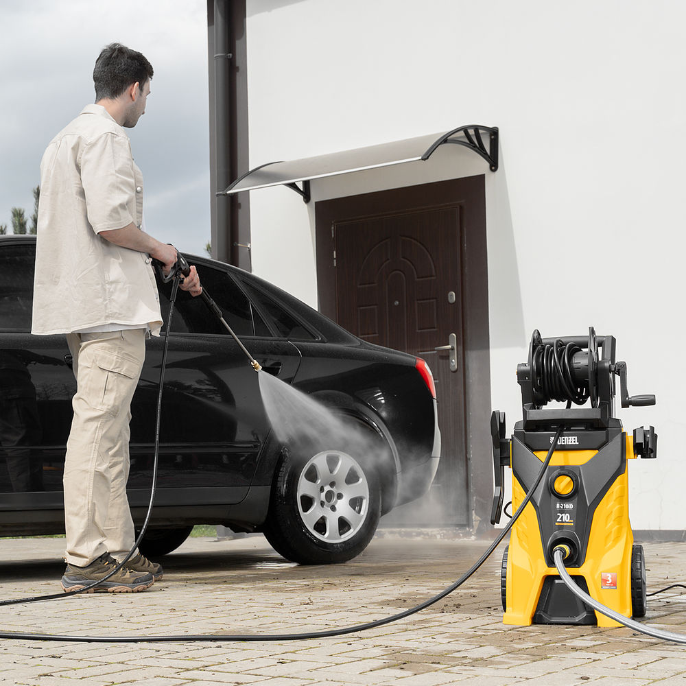 Моечная машина высокого давления R-210iD, 2600 Вт, 210 бар, 8.0 л/мин, асинхронный двигатель, барабан Denzel (58237)