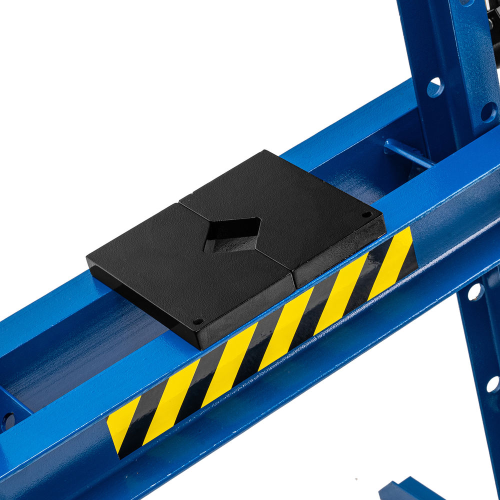 Пресс гидравлический с манометром и педалью, 12 т (комплект из 2 частей) Stels (52312)