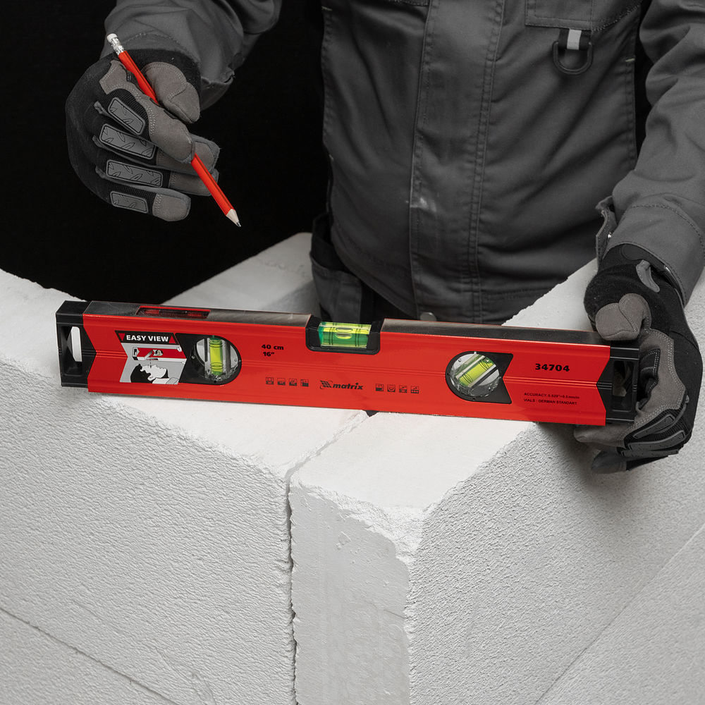 Уровень алюминиевый магнитный, 400 мм, фрезерованный, 3 глазка (1 зеркальный) усиленный Matrix (34704)