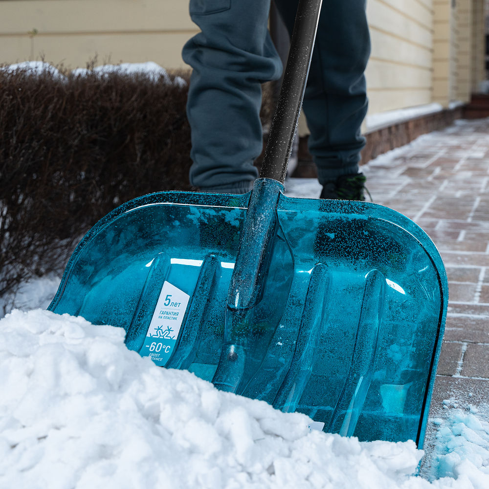 Лопата для уборки снега, поликарбонат, 475х400х1385мм, алюминиевый черенок, ПВХ оплетка, LUXE Palisad (61692)