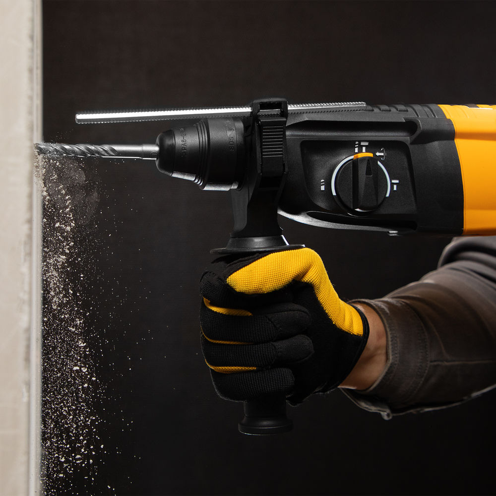 Перфоратор электрический RHH-800-26, SDS-plus, 800 Вт, 3 Дж, 3 плюс 1 реж. Denzel (26607)