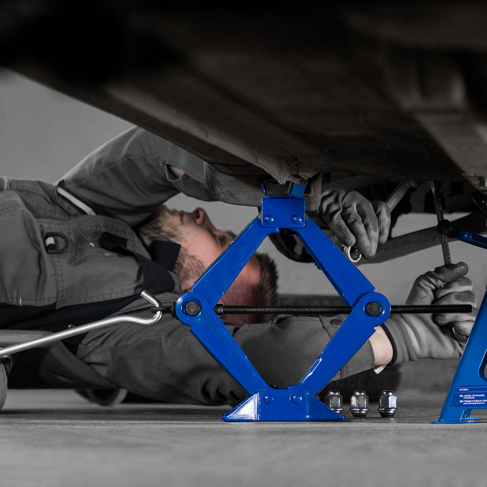 Ромбовый домкрат, 1.5 т, 110-360 мм Stels (50388)