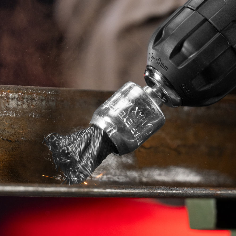 Щетка для дрели, 25 мм, чашка со шпилькой, крученая металлическая проволока Matrix (74464)