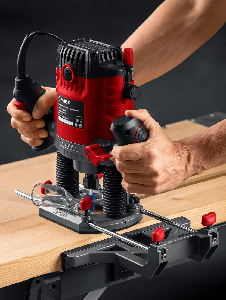 Фрезер универсальный 1900 Вт 70 мм ЗУБР ФМУ-1970