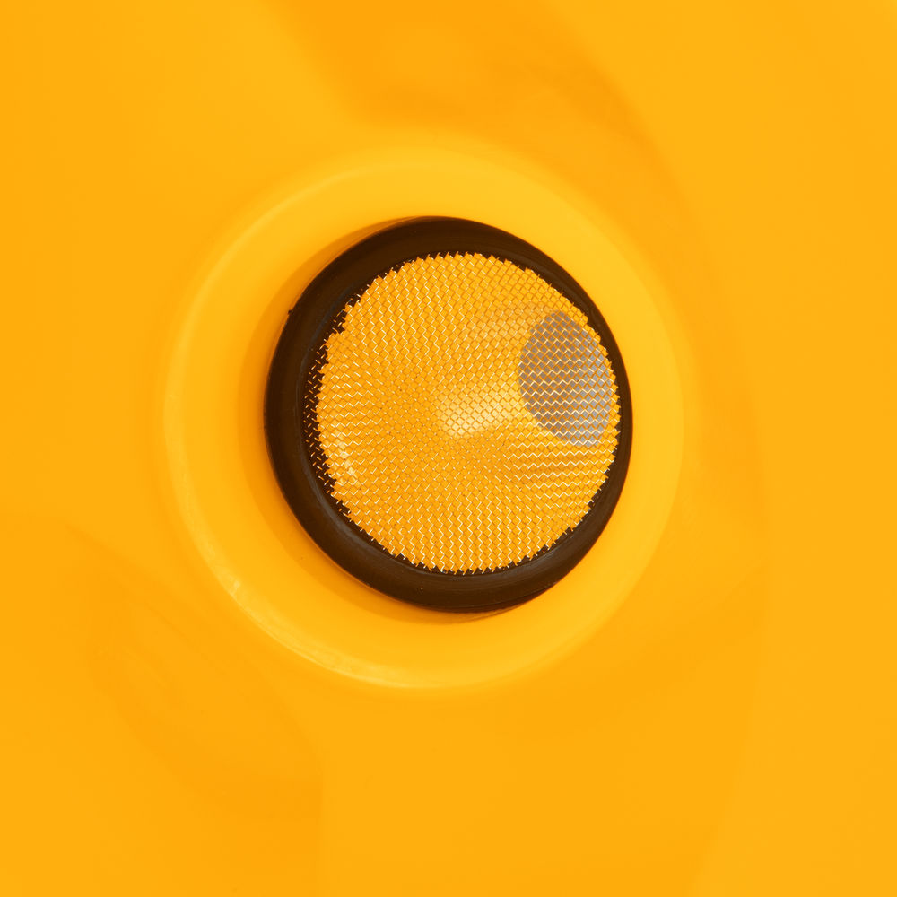 Воронка пластиковая 135 мм с металлическим ситом, гибким наконечником и непроливайкой Denzel (537210)