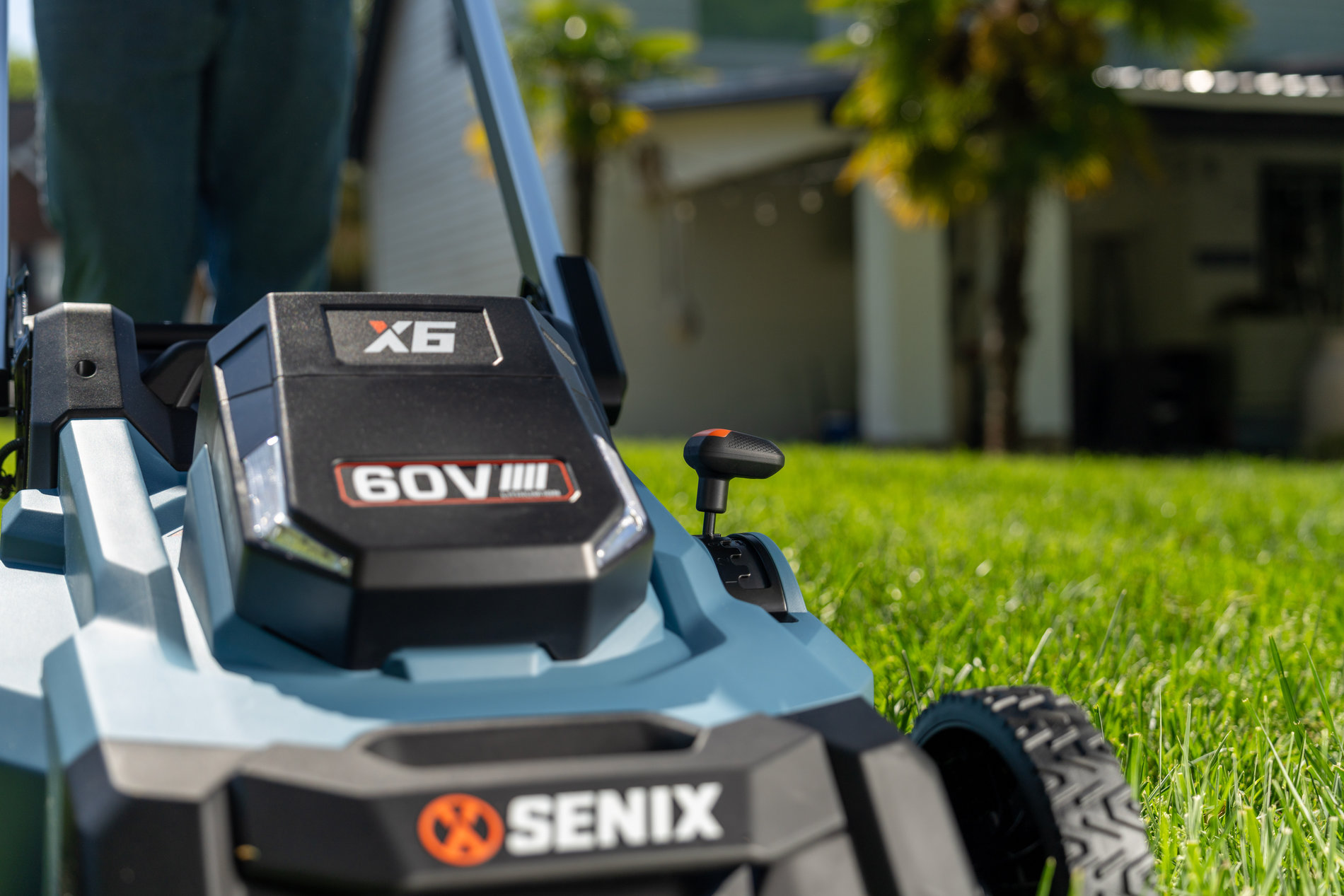 Газонокосилка самоходная аккумуляторная, серия X6, 60В, 3-в-1, 53 см., 1 аккумулятор 4Ач, ЗУ