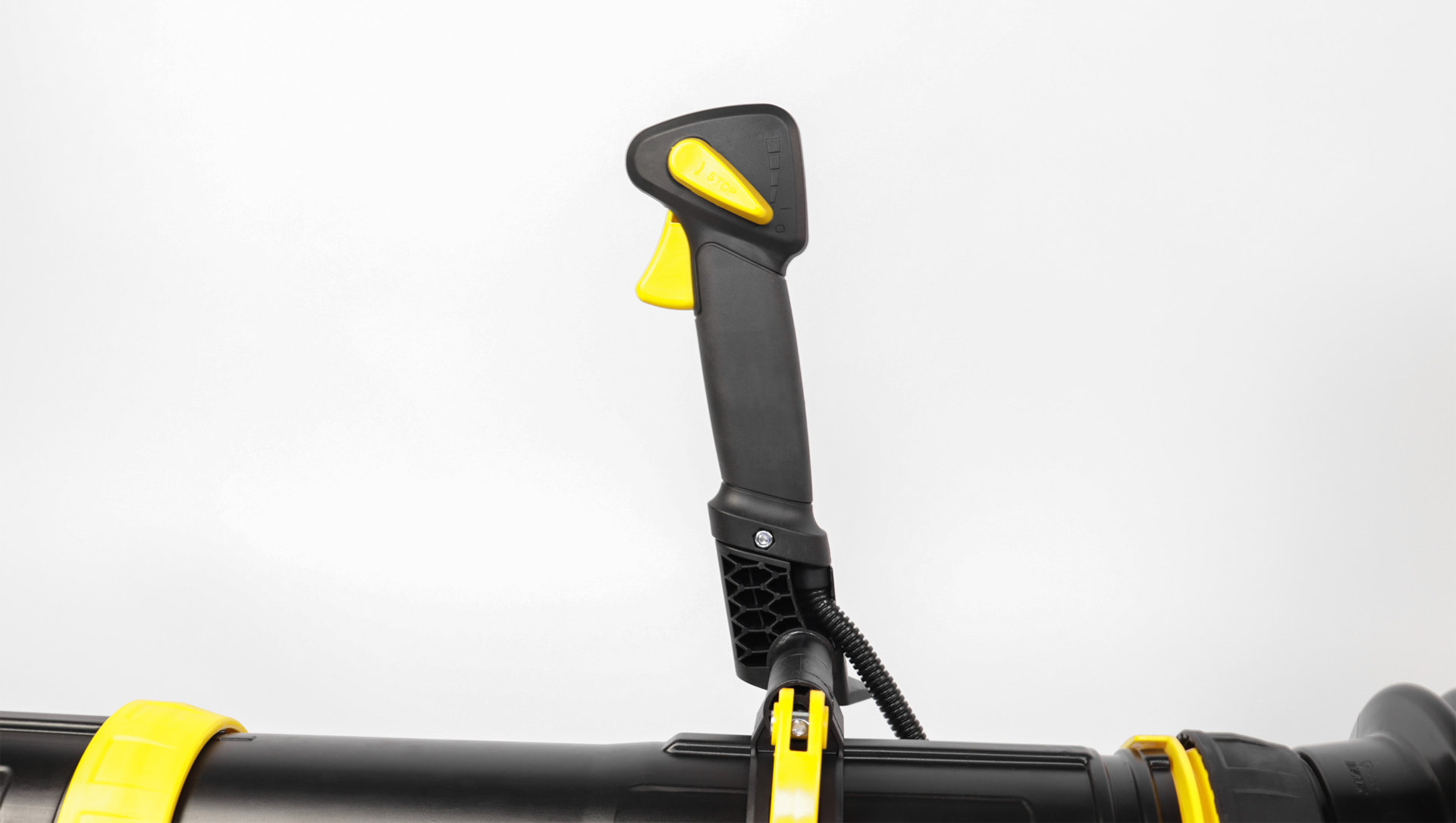 Воздуходувка PRO 3,3кВт 75,6см? 12,4кг 1480м?/ч CHAMPION GBR476