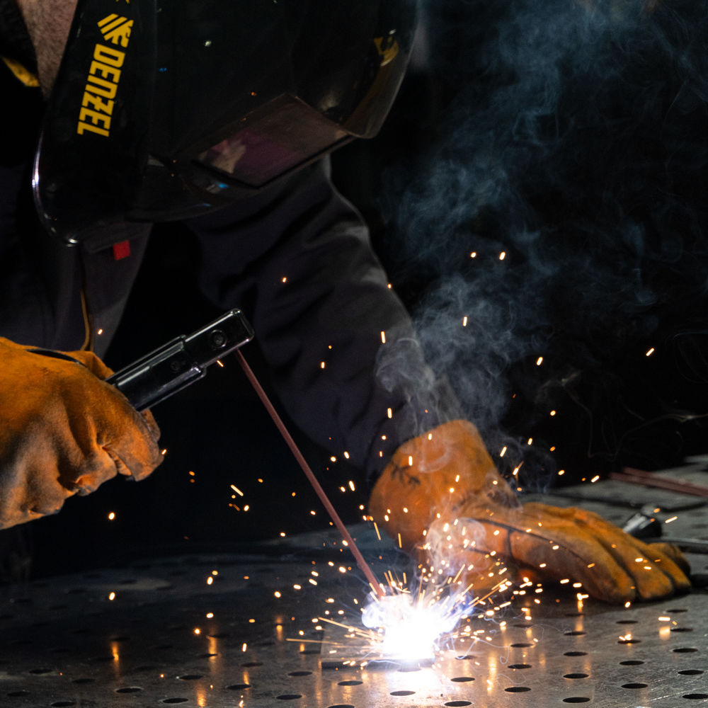 Аппарат инвертор. полуавтомат. cварки IMIG-185SDR, 180 А, ПВ 60%, катушка 5 кг Denzel (94363)