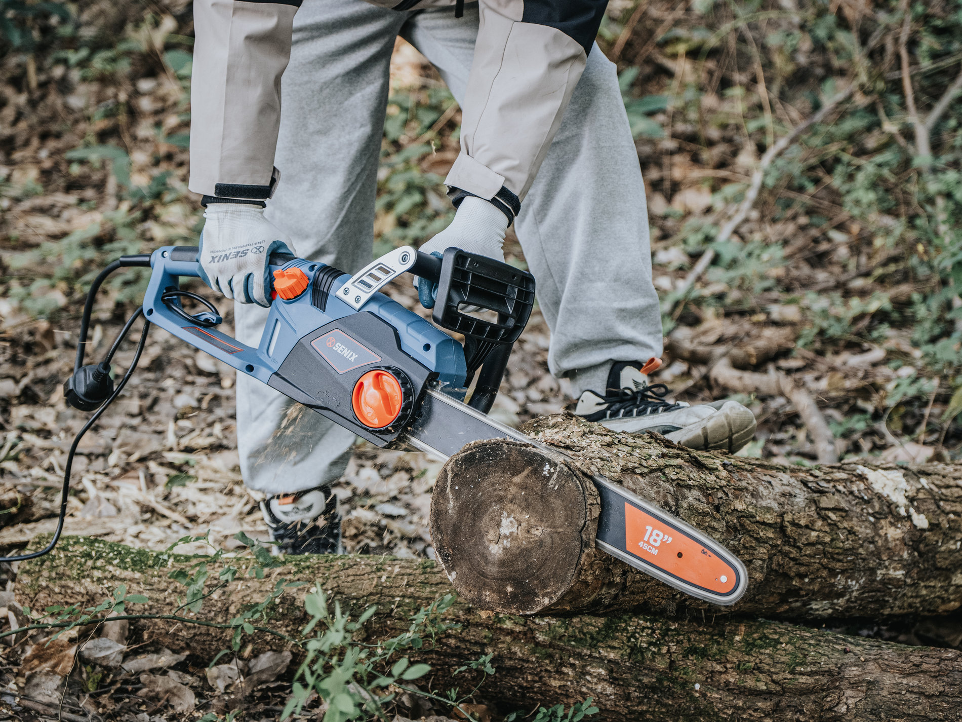 Электрическая цепная поперечное исполнение пила 2400Вт, 45 (18)