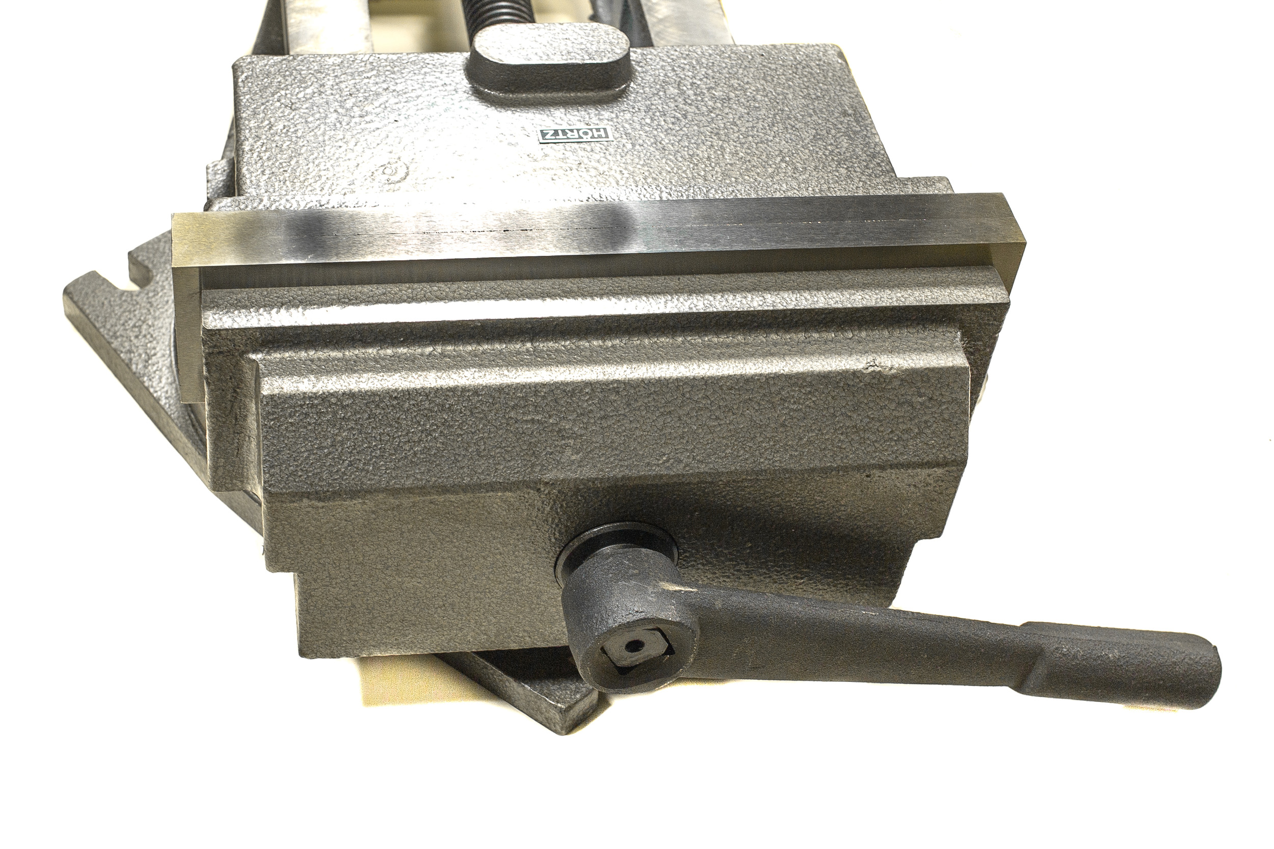 Тиски станочные чугунные поворотные 320 HORTZ